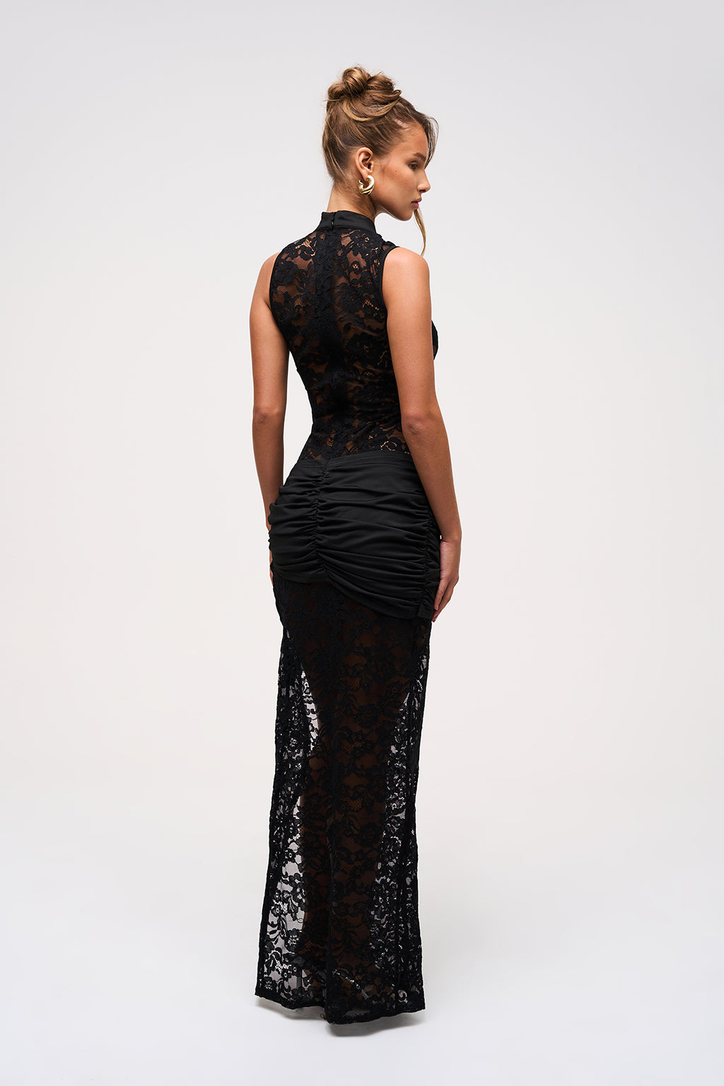 Alexia – Sultry Lace Maxi Dress