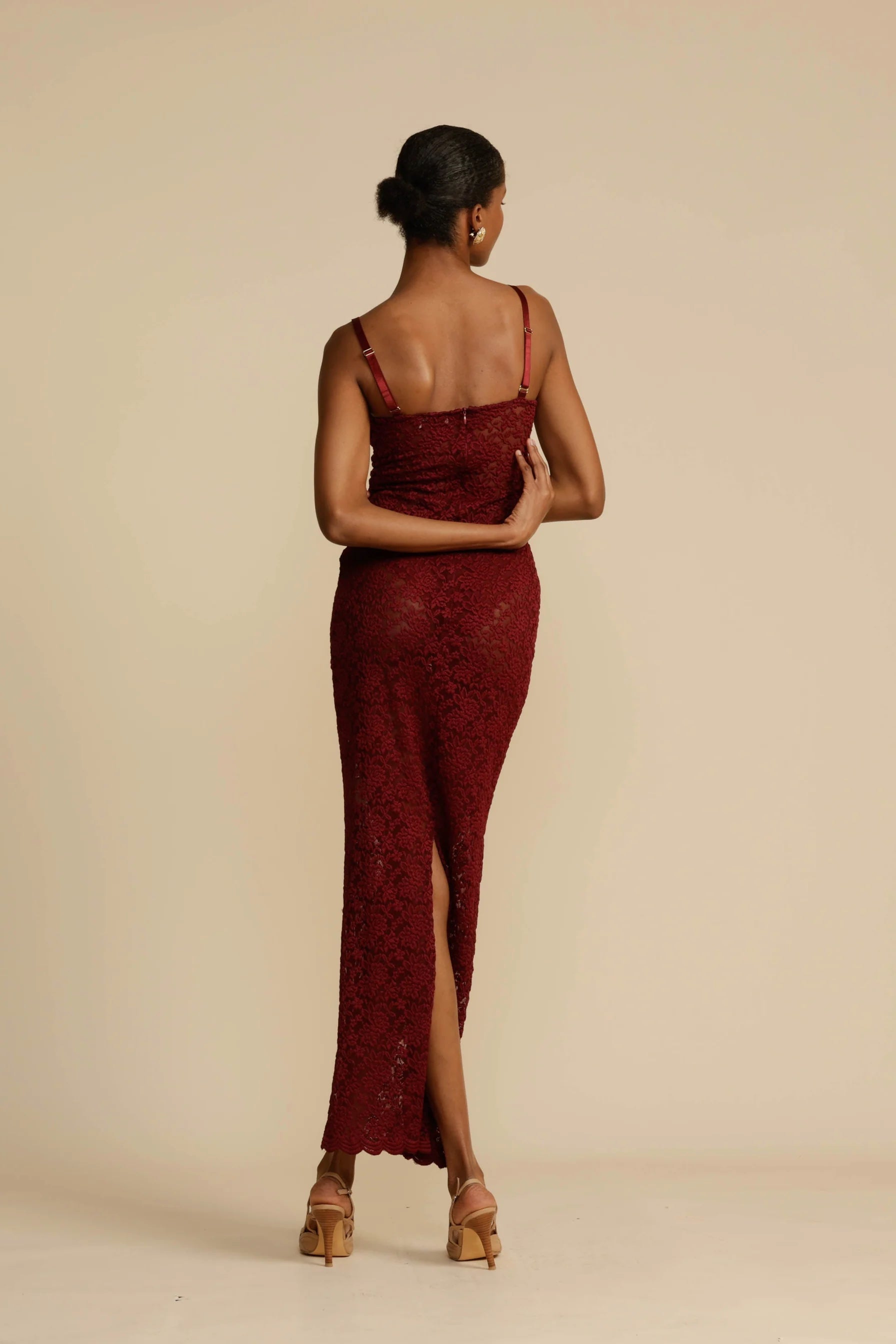 Amara Lace Maxi Dress – Wine